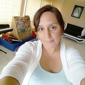 Meet your Posher, Katia teresa